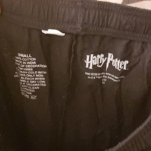 Harry potter Intimates & Sleepwear - Hufflepuff Harry Potter pajama pants size small Harry potter Intimates & Sleepwear - Hufflepuff Harry Potter pajama pants size small